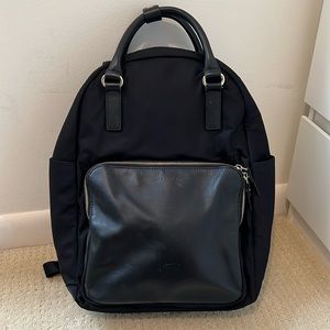 Lo & Sons Rowledge Large Gold Hardware Lavender Interior